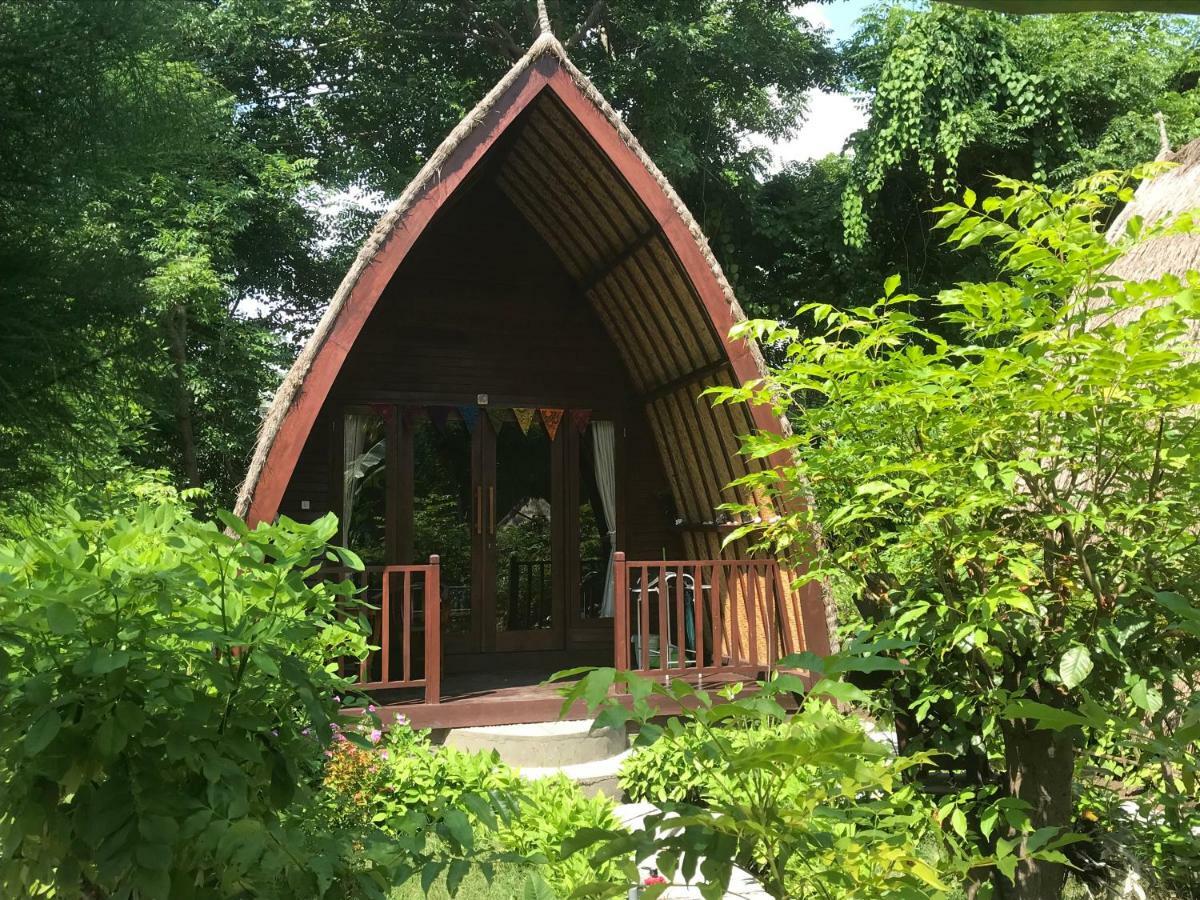 Meno Madia Bungalows Ilhas Gili Exterior foto