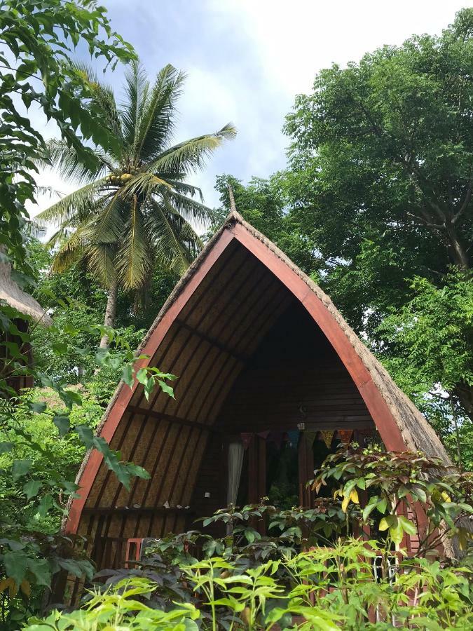 Meno Madia Bungalows Ilhas Gili Exterior foto